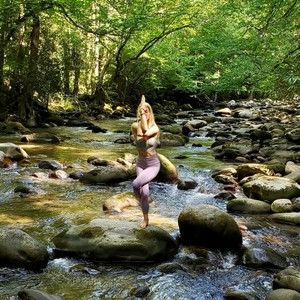 Meet your Posher, Celeste